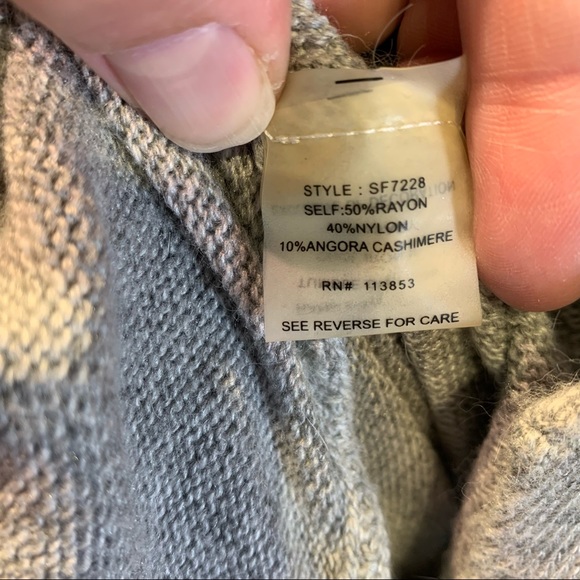 Market & Spruce Cashmere blend Asymmetric 2 tone gray sweater; MEDIUM - Picture 7 of 8